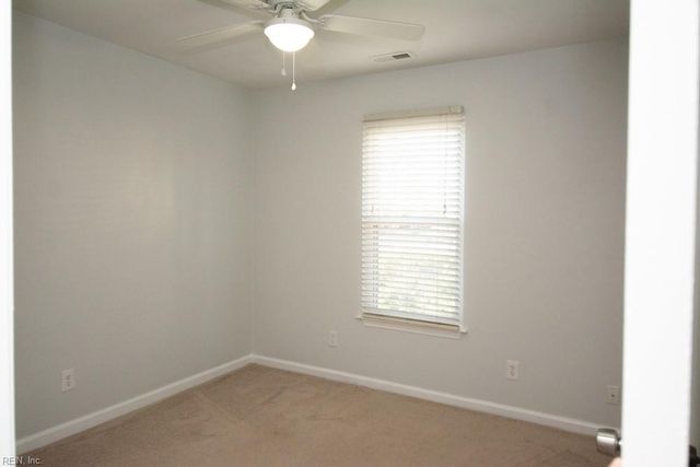 500 Barberton Dr Apt 101, Virginia Beach, VA 23451