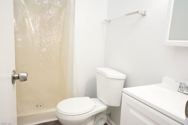 500 Barberton Dr Apt 101, Virginia Beach, VA 23451