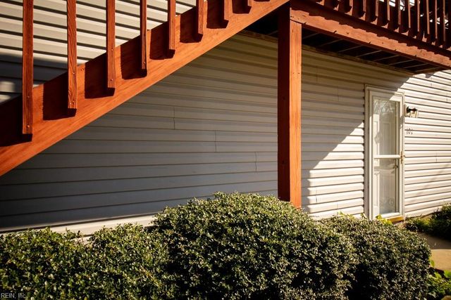 500 Barberton Dr Apt 101, Virginia Beach, VA 23451