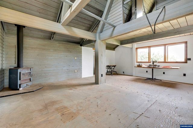 30248 S Barlow Rd, Hubbard, OR 97032