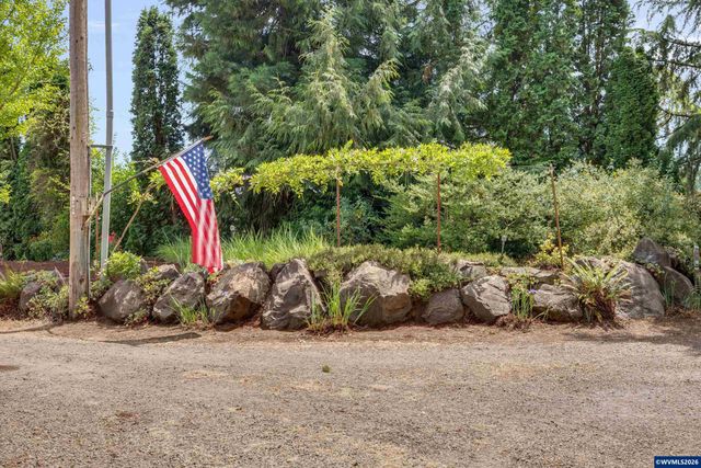 30248 S Barlow Rd, Hubbard, OR 97032