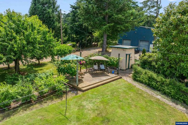 30248 S Barlow Rd, Hubbard, OR 97032