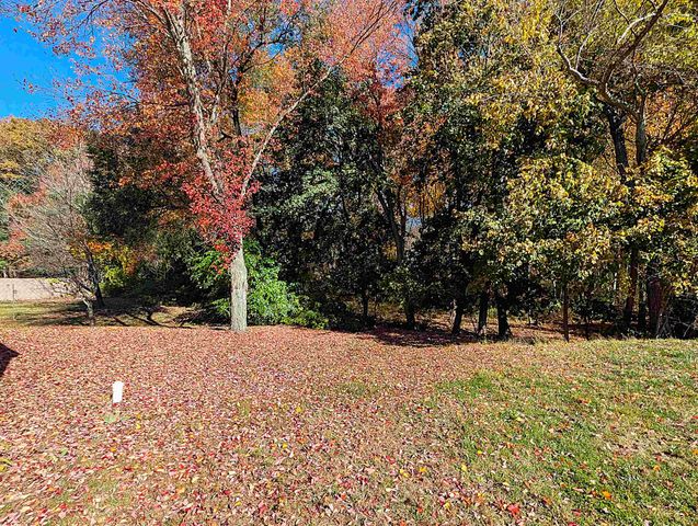 55 Crestwood Circle, Salem, NH 03079