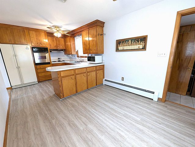 55 Crestwood Circle, Salem, NH 03079