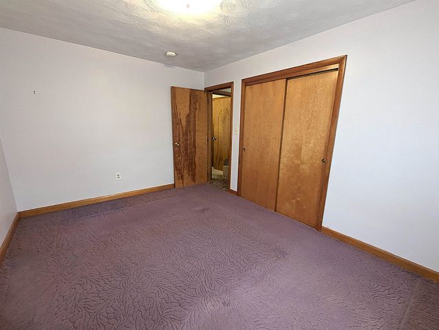 55 Crestwood Circle, Salem, NH 03079