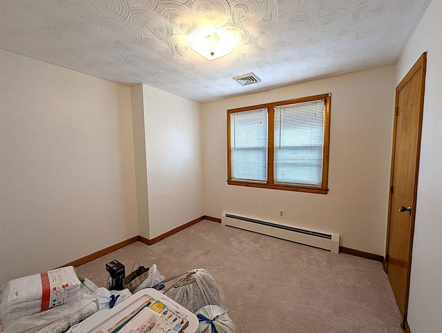 55 Crestwood Circle, Salem, NH 03079