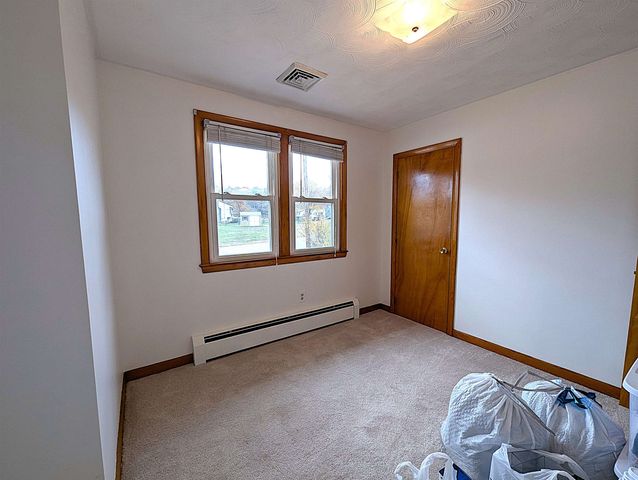 55 Crestwood Circle, Salem, NH 03079