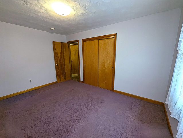 55 Crestwood Circle, Salem, NH 03079