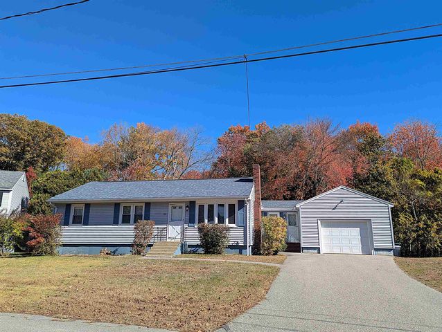 55 Crestwood Circle, Salem, NH 03079