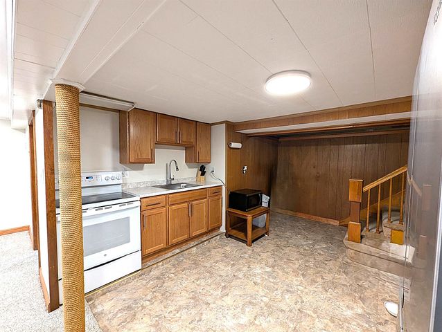 55 Crestwood Circle, Salem, NH 03079