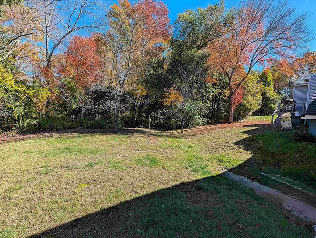 55 Crestwood Circle, Salem, NH 03079