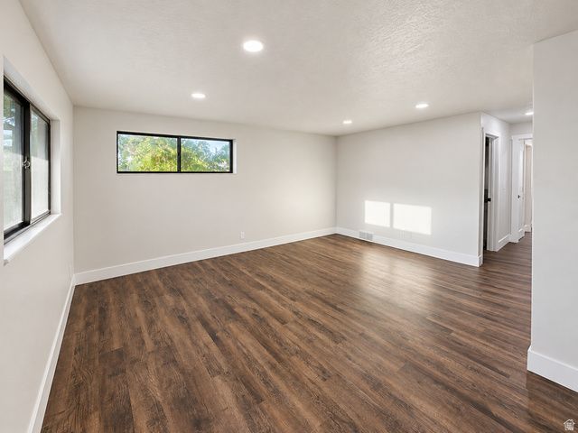 3184 S JEAN ST, Magna, UT 84044
