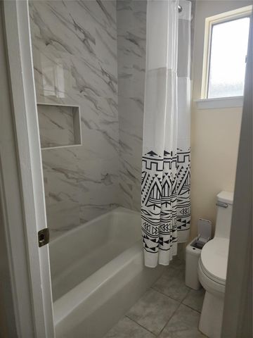 9110 Grape Street, Houston, TX 77036