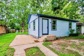 529 S Illinois Avenue, League City, TX 77573