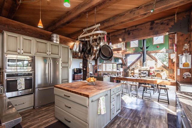 19101 Poppy Hill Ln, Plymouth, CA 95669