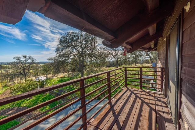 19101 Poppy Hill Ln, Plymouth, CA 95669