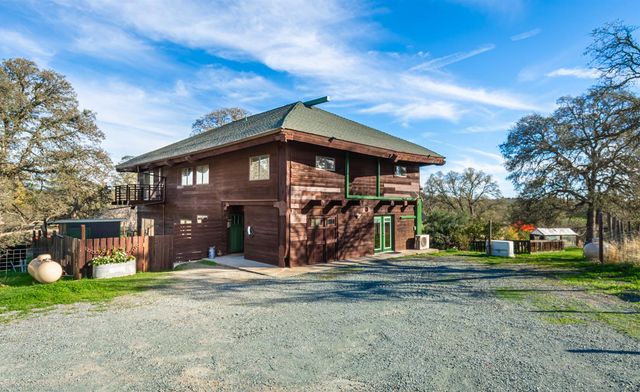 19101 Poppy Hill Ln, Plymouth, CA 95669