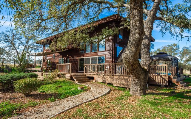 19101 Poppy Hill Ln, Plymouth, CA 95669