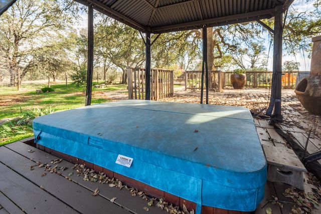 19101 Poppy Hill Ln, Plymouth, CA 95669