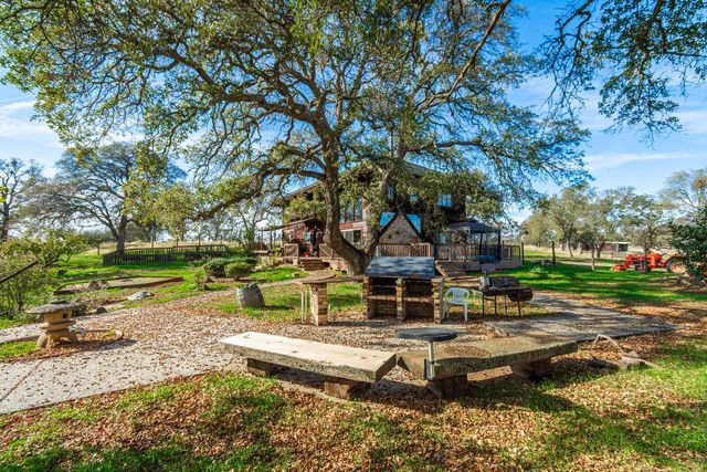 19101 Poppy Hill Ln, Plymouth, CA 95669