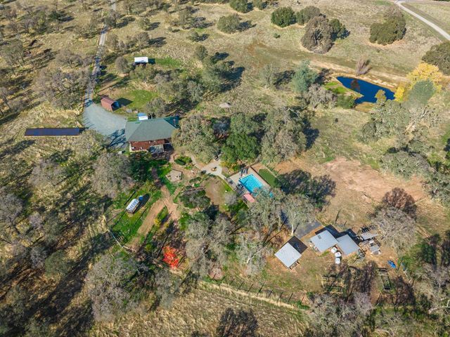 19101 Poppy Hill Ln, Plymouth, CA 95669