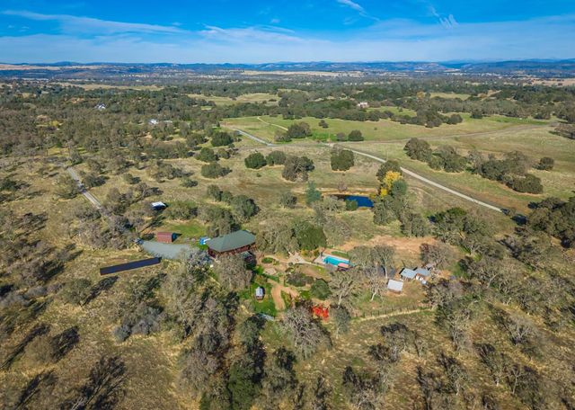 19101 Poppy Hill Ln, Plymouth, CA 95669