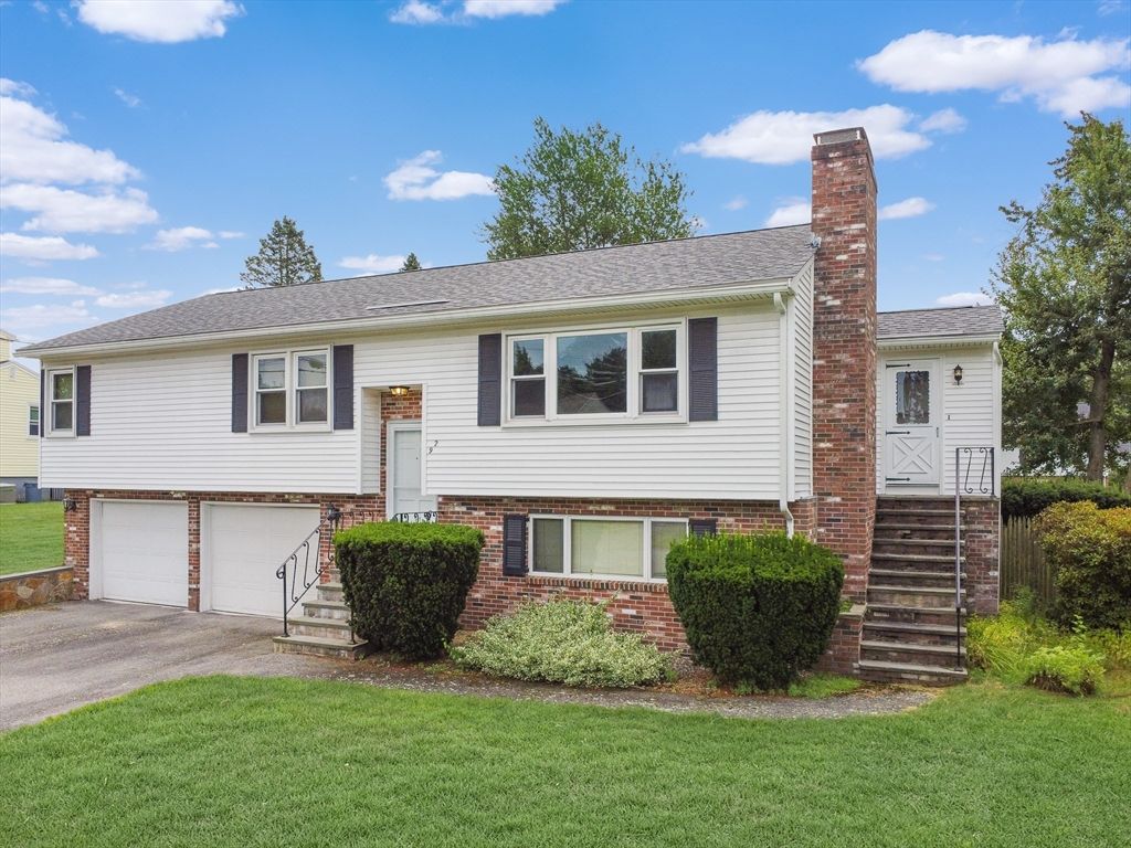 92 Martin Ave, North Andover, MA 01845