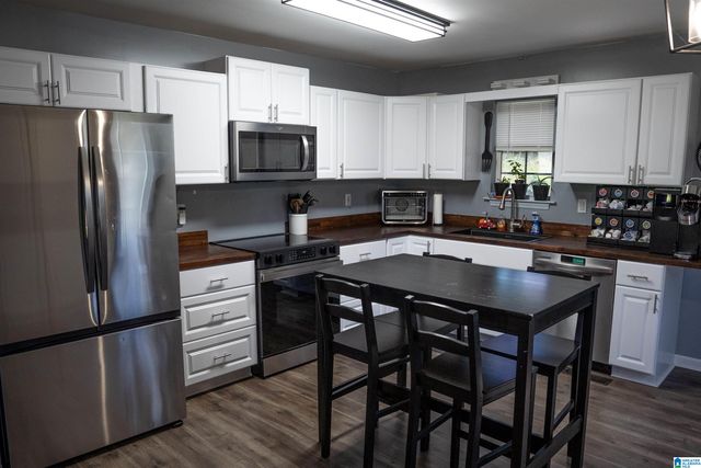 199 QUAIL HOLLOW ROAD, Warrior, AL 35180