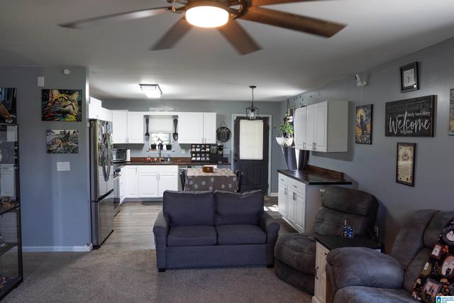 199 QUAIL HOLLOW ROAD, Warrior, AL 35180