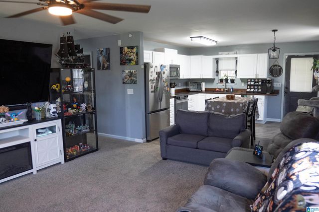 199 QUAIL HOLLOW ROAD, Warrior, AL 35180