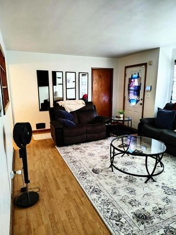 2416 Ashland Avenue, Rockford, IL 61101