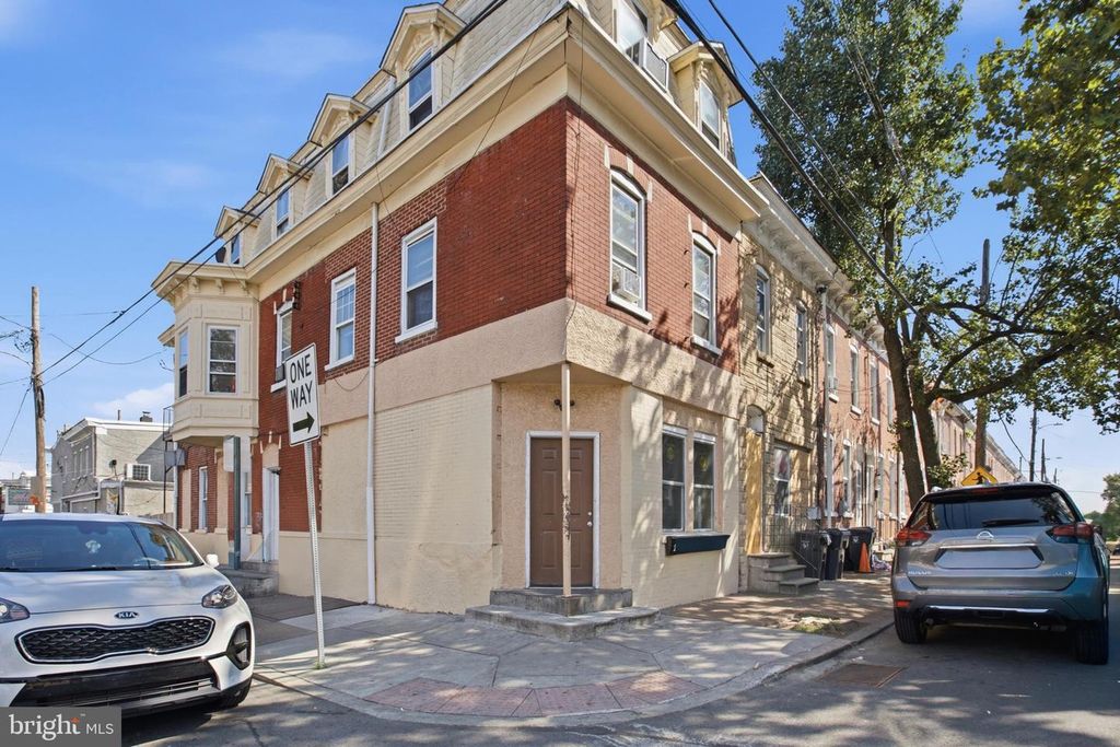 940 N SPRUCE ST, WILMINGTON, DE 19801 — exterior