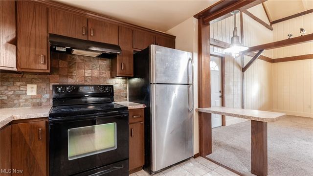 2188 S River Road, Zanesville, OH 43701