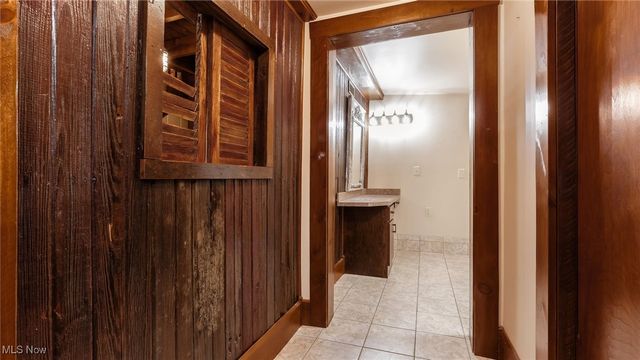 2188 S River Road, Zanesville, OH 43701