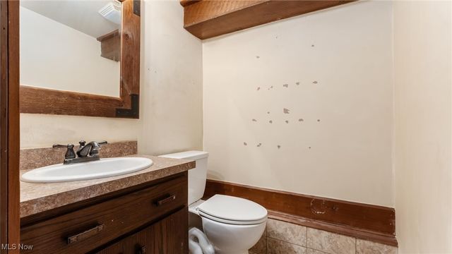 2188 S River Road, Zanesville, OH 43701