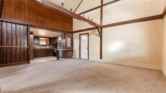 2188 S River Road, Zanesville, OH 43701