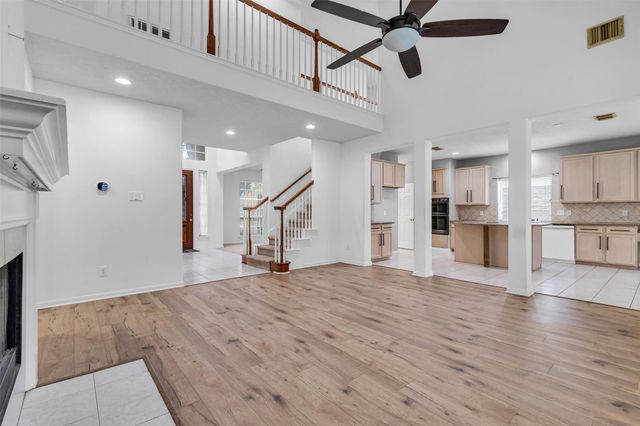 8818 Apple Mill Drive, Houston, TX 77095