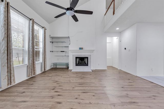 8818 Apple Mill Drive, Houston, TX 77095