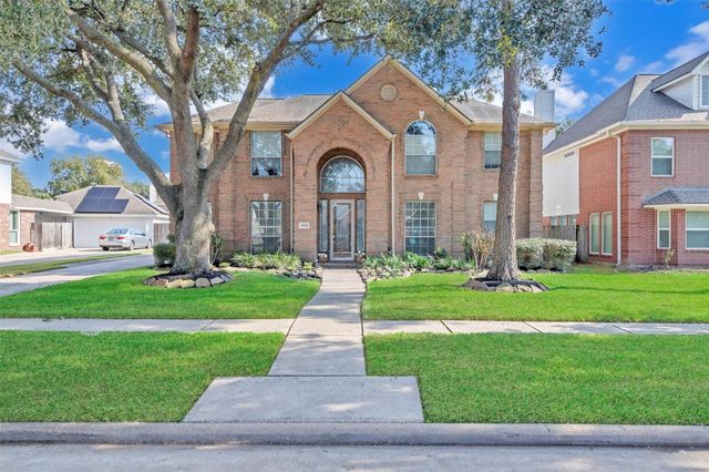 8818 Apple Mill Drive, Houston, TX 77095