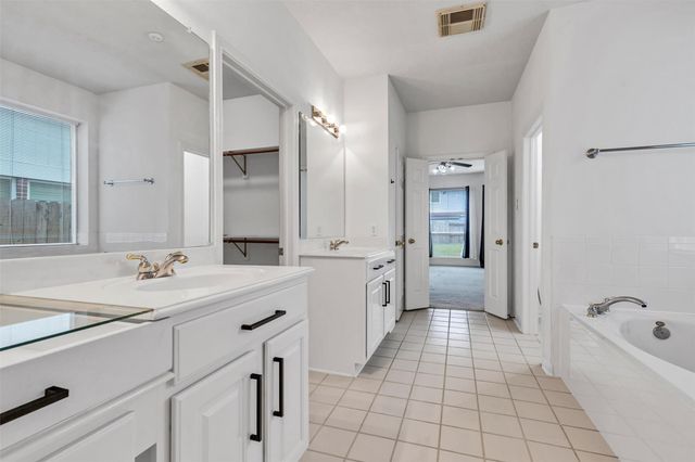 8818 Apple Mill Drive, Houston, TX 77095