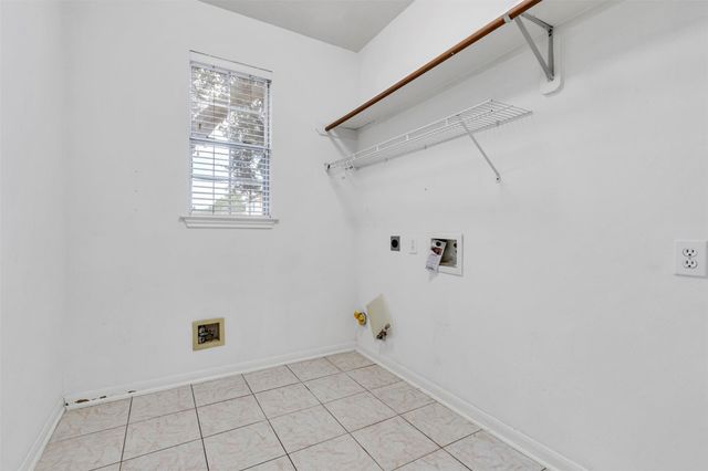 8818 Apple Mill Drive, Houston, TX 77095