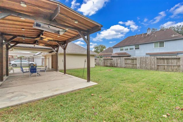 8818 Apple Mill Drive, Houston, TX 77095