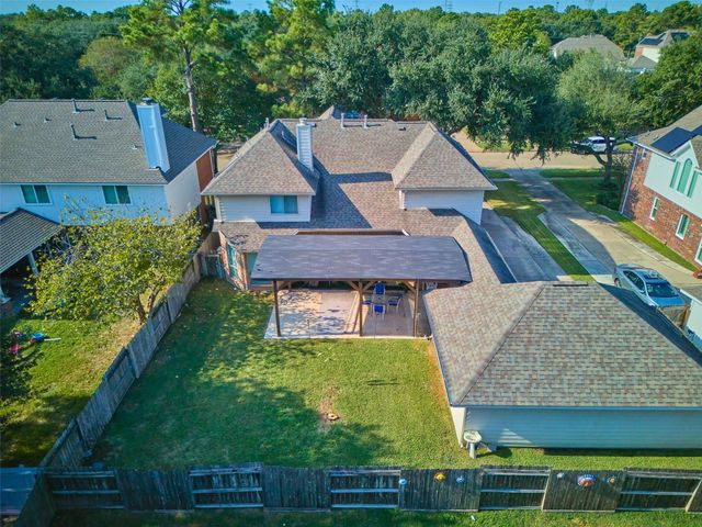 8818 Apple Mill Drive, Houston, TX 77095