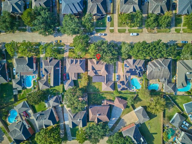 8818 Apple Mill Drive, Houston, TX 77095