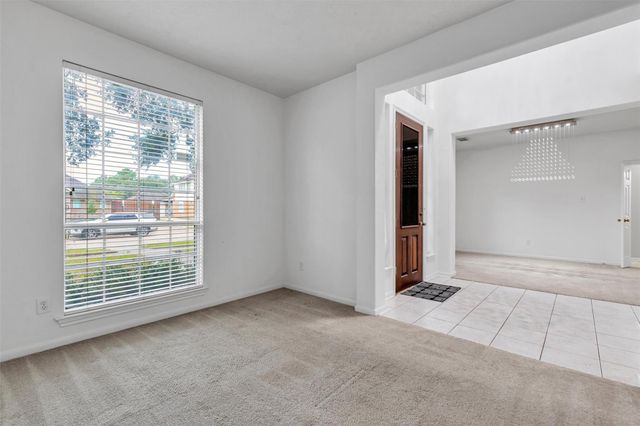 8818 Apple Mill Drive, Houston, TX 77095