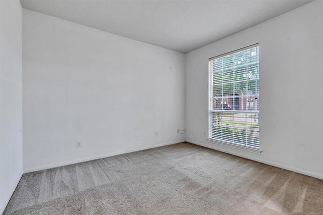 8818 Apple Mill Drive, Houston, TX 77095