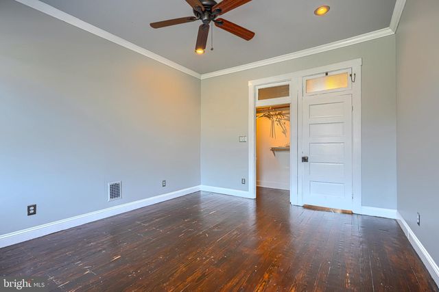 4024 FALLS RD, Baltimore, MD 21211