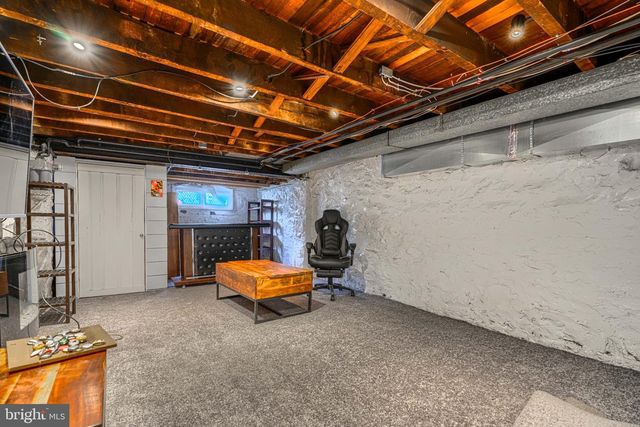 4024 FALLS RD, Baltimore, MD 21211