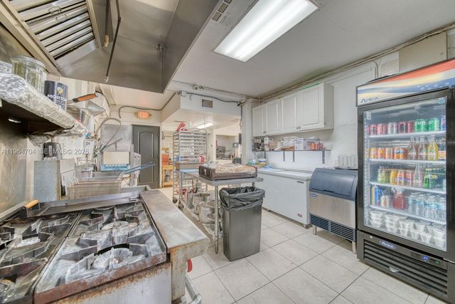 Free Standing Takeout Restaurant For Sale, Miami, FL 33144