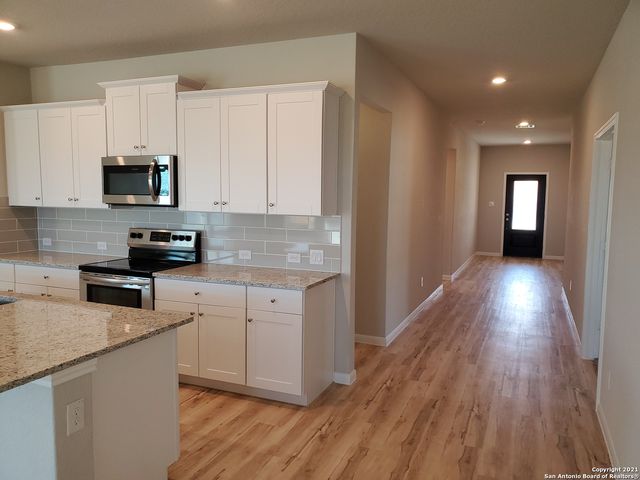 6120 TREADLE, New Braunfels, TX 78132